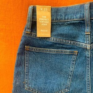 NEW Madewell Perfect Vintage Crop Denim Size 25